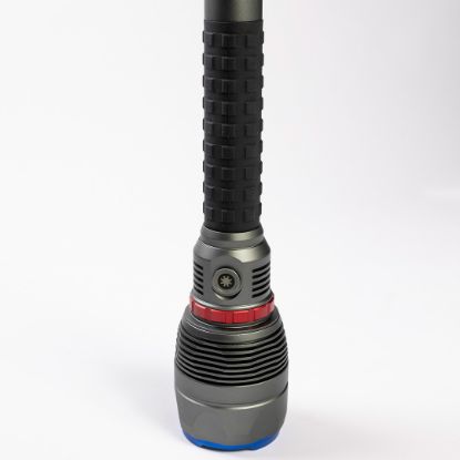 Imagen de Linterna largo alcance LED 18,000 LM - Marca: EDM.