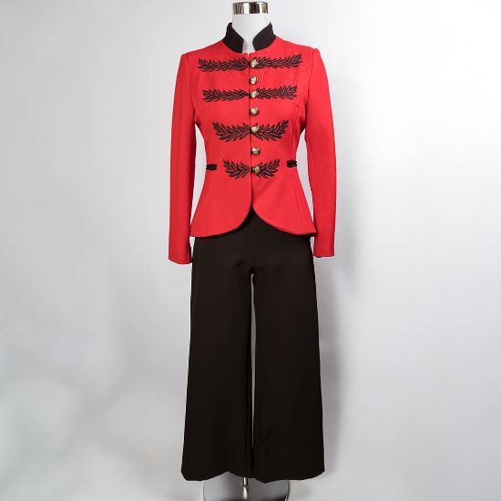 Imagen de Chaqueta Roja Con Botones Dorados